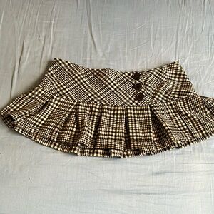 Charlotte Russe houndstooth mini skirt